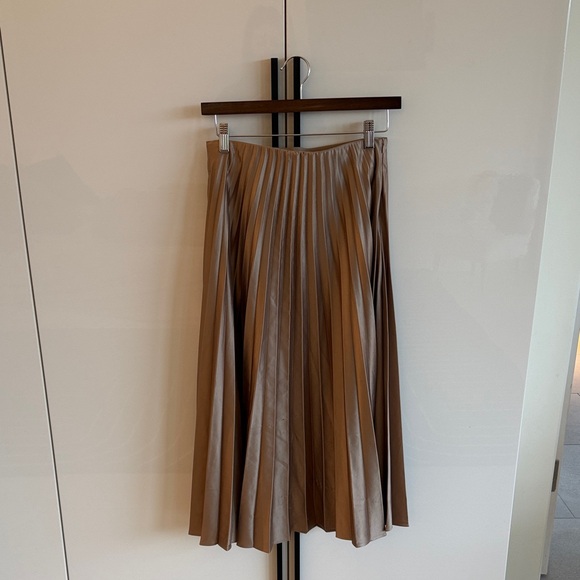 Zara champagne Pleated midi Skirt small - Picture 1 of 6